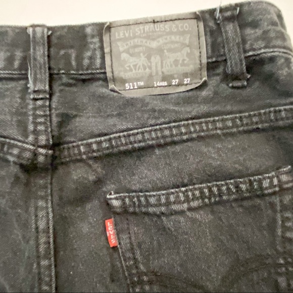 Vintage Levi's 511 Mid Rise Straight Jeans - Picture 5 of 8